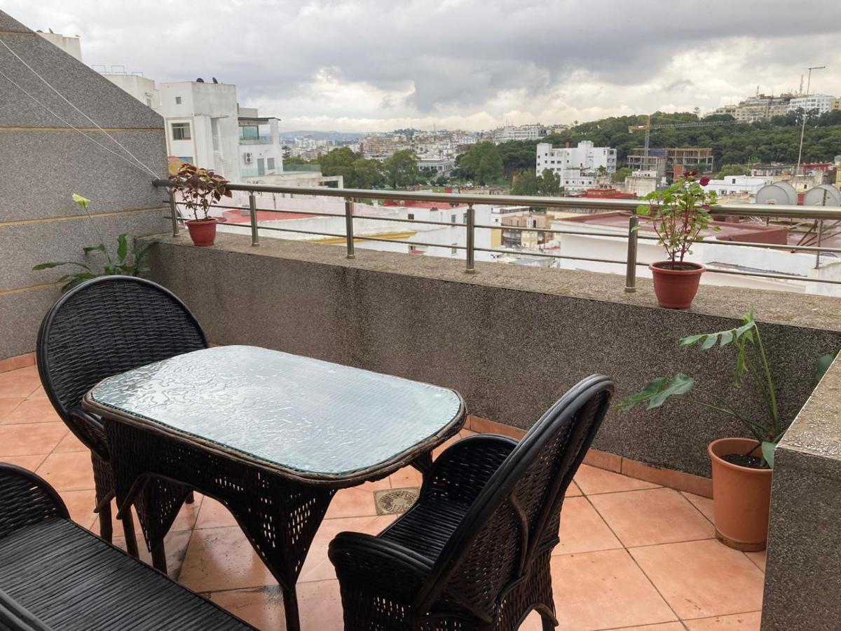 Superb Apartment In The Heart Of طنجة المظهر الخارجي الصورة